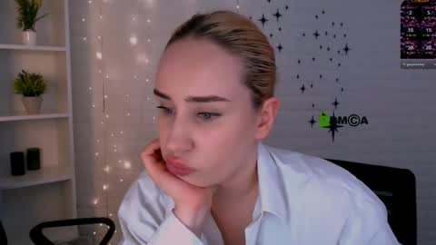 Snapshot of asol_muah chatting on April 30, 2026, 8:57 pm Asol online show from April 30, 2026, 8:57 pm