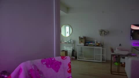 iwantaspen online show from June 11, 2026, 6:50 pm