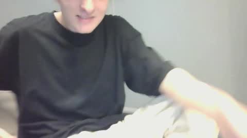 Snapshot of asphalt_surfer chatting on September 20, 2025, 9:54 am asphalt surfer online show from September 20, 2025, 9:54 am