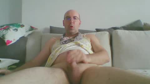 Snapshot of assbitch189 chatting on June 12, 2026, 8:24 am assbitch189 online show from June 12, 2026, 8:24 am