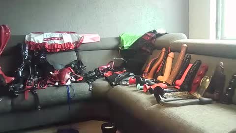 sissyslut online show from January 13, 2025, 10:03 am