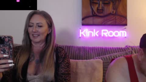 ASSleigh Abbott online show from February 5, 2025, 4:27 am