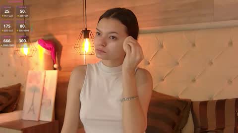 Aster Quinn online show from January 11, 2026, 3:28 pm