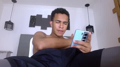 Snapshot of aston_vera chatting on February 14, 2026, 6:15 pm Aston online show from February 14, 2026, 6:15 pm