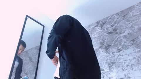 Snapshot of aston_vera chatting on March 8, 2026, 2:59 am Aston online show from March 8, 2026, 2:59 am