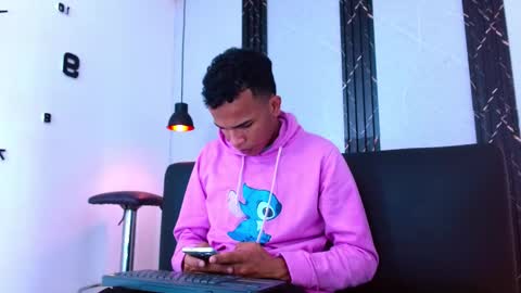 Snapshot of aston_vera chatting on March 20, 2026, 3:11 am Aston online show from March 20, 2026, 3:11 am