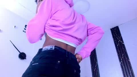 Snapshot of aston_vera chatting on March 29, 2026, 3:39 am Aston online show from March 29, 2026, 3:39 am