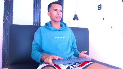 Snapshot of aston_vera chatting on April 3, 2026, 3:37 am Aston online show from April 3, 2026, 3:37 am