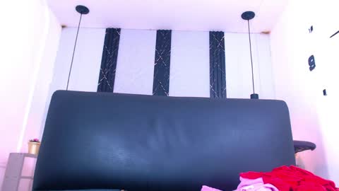 Snapshot of aston_vera chatting on April 11, 2026, 7:45 am Aston online show from April 11, 2026, 7:45 am