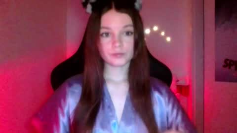 astradream_ online show from November 27, 2025, 12:46 am