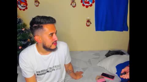 Mag and Molly online show from December 18, 2025, 3:01 am