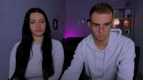 astren online show from October 14, 2025, 12:50 pm