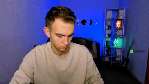 astren online show from December 17, 2025, 6:41 am