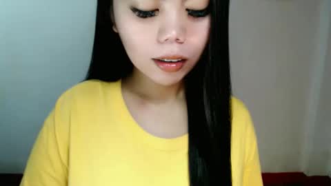 Snapshot of asuna_charming chatting on January 18, 2026, 5:22 am asuna_charming online show from January 18, 2026, 5:22 am