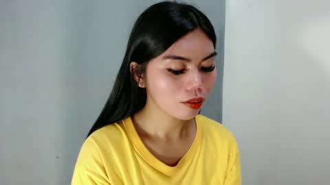 Snapshot of asuna_charming chatting on January 18, 2026, 5:28 pm asuna_charming online show from January 18, 2026, 5:28 pm