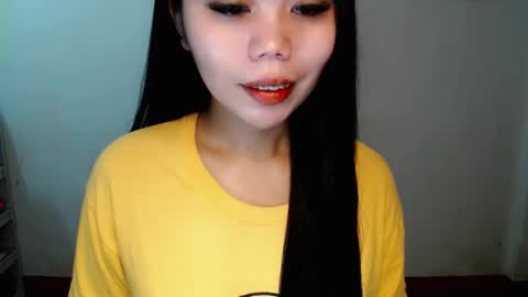 Snapshot of asuna_charming chatting on February 14, 2026, 6:10 am asuna_charming online show from February 14, 2026, 6:10 am