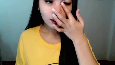 Snapshot of asuna_charming chatting on February 15, 2026, 5:59 am asuna_charming online show from February 15, 2026, 5:59 am