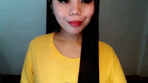 Snapshot of asuna_charming chatting on February 22, 2026, 9:52 am asuna_charming online show from February 22, 2026, 9:52 am