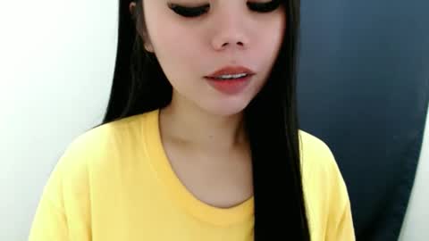 Snapshot of asuna_charming chatting on February 27, 2026, 7:25 pm asuna_charming online show from February 27, 2026, 7:25 pm