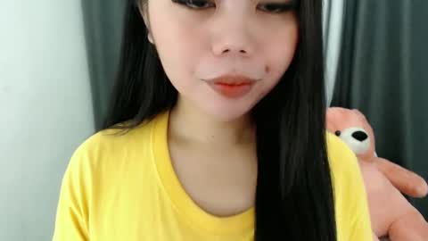 Snapshot of asuna_charming chatting on March 8, 2026, 5:22 am asuna_charming online show from March 8, 2026, 5:22 am