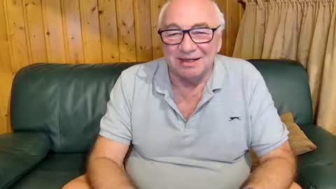 Snapshot of asusandy chatting on February 25, 2025, 11:00 pm asusandy online show from February 25, 2025, 11:00 pm