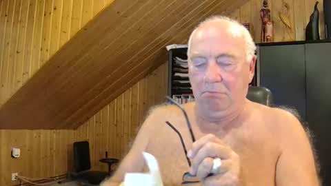 Snapshot of asusandy chatting on September 11, 2025, 9:15 pm asusandy online show from September 11, 2025, 9:15 pm