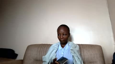 atara_seren online show from May 9, 2026, 11:15 am