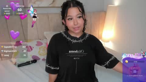 Snapshot of atena_cuteee chatting on December 13, 2024, 6:42 am sofia online show from December 13, 2024, 6:42 am