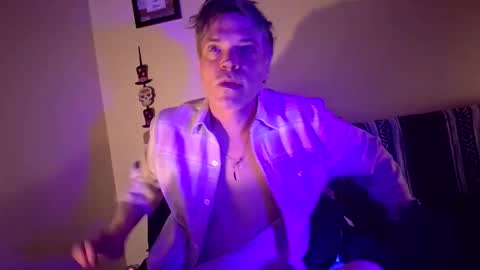 Snapshot of athandrew chatting on March 1, 2026, 3:14 pm jonnyandrew online show from March 1, 2026, 3:14 pm