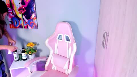 athenea__fox online show from December 2, 2025, 11:26 am