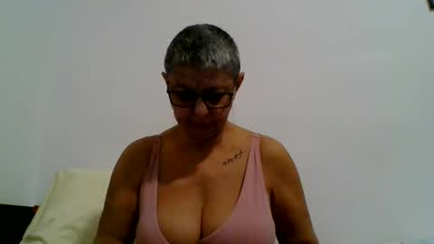 Snapshot of atikaarea chatting on January 28, 2025, 7:42 pm atikaarea online show from January 28, 2025, 7:42 pm