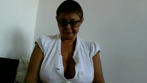 Snapshot of atikaarea chatting on September 26, 2025, 2:21 pm atikaarea online show from September 26, 2025, 2:21 pm