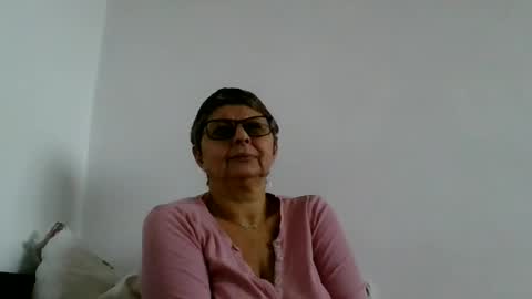 Snapshot of atikaarea chatting on November 8, 2025, 1:55 pm atikaarea online show from November 8, 2025, 1:55 pm