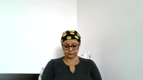 Snapshot of atikaarea chatting on November 14, 2025, 12:48 pm atikaarea online show from November 14, 2025, 12:48 pm
