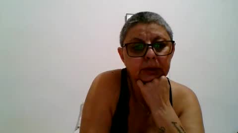 Snapshot of atikaarea chatting on April 12, 2026, 5:07 pm atikaarea online show from April 12, 2026, 5:07 pm