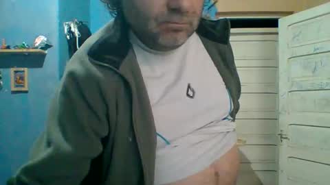 atilioatilio online show from December 2, 2025, 11:37 am