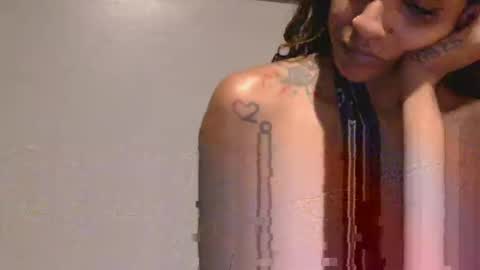 Snapshot of atirahcali chatting on September 11, 2025, 7:58 pm AtirahCali online show from September 11, 2025, 7:58 pm