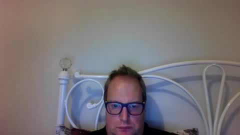 Snapshot of atlanas29 chatting on June 4, 2026, 12:49 am yoursissy online show from June 4, 2026, 12:49 am