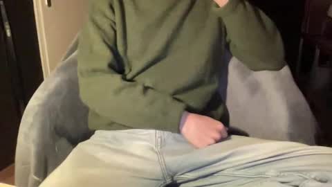 Undress a hung twink  online show from February 13, 2026, 1:51 pm