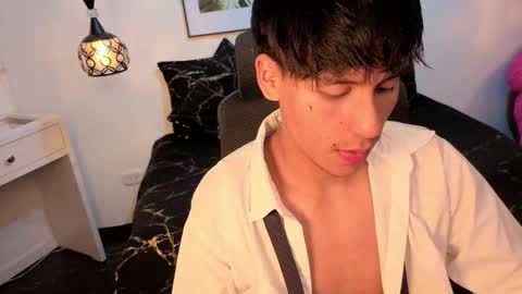 Snapshot of atlasvg chatting on December 3, 2025, 3:14 am Atlas online show from December 3, 2025, 3:14 am