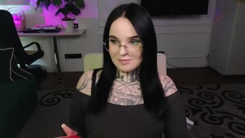 online every day between 10am-23pm online show from April 11, 2026, 6:18 am