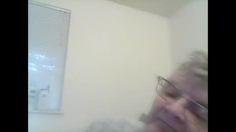 Snapshot of audiseattle123 chatting on November 2, 2025, 5:48 pm audiseattle123 online show from November 2, 2025, 5:48 pm
