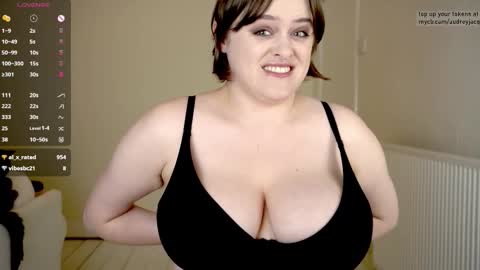 Audrey Jacq online show from September 17, 2025, 7:26 pm