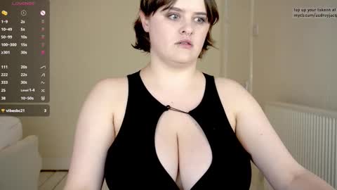 Audrey Jacq online show from September 27, 2025, 3:28 pm