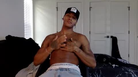 augiexrated online show from April 4, 2026, 9:34 pm