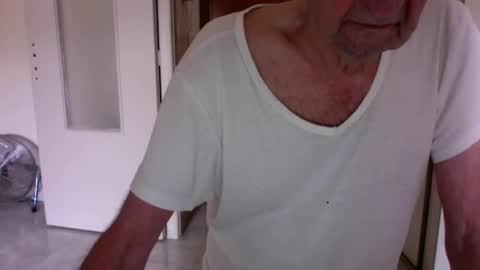 auguste688483 online show from March 21, 2026, 9:14 am