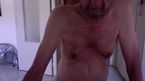 Snapshot of auguste688483 chatting on May 28, 2026, 8:44 am auguste688483 online show from May 28, 2026, 8:44 am