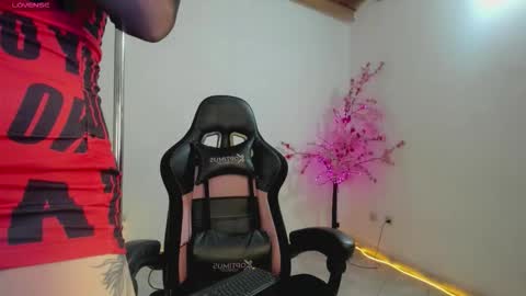 aura online show from September 14, 2025, 5:28 am