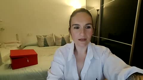 Snapshot of aurasensual69 chatting on June 15, 2026, 10:45 pm aurasensual69 online show from June 15, 2026, 10:45 pm