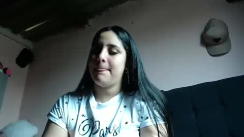 Snapshot of auroa_0785 chatting on May 27, 2026, 4:15 pm auroa_0785 online show from May 27, 2026, 4:15 pm